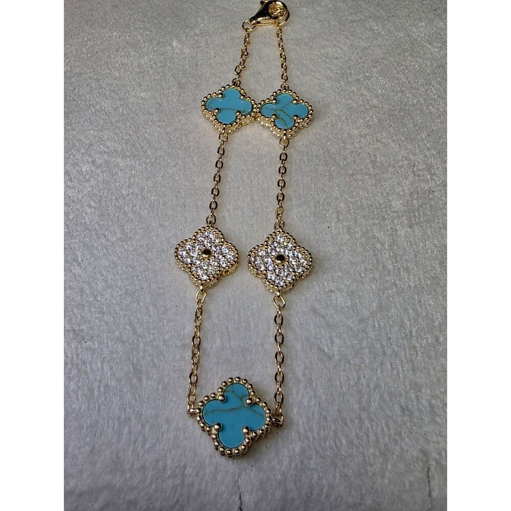 7+1" Genuine Turquoise & Moissanite Alternating Clover Bracelet - Picture 2 of 5